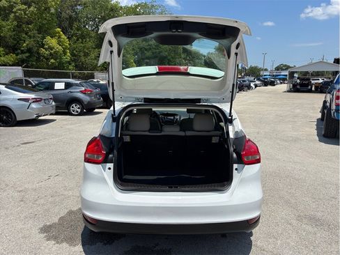Used 2017 Ford Focus SE FWD image 34