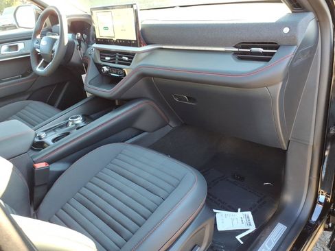 New 2026 Ford Explorer ST-Line w/ ST-Line Street Pack AWD/4WD image 9