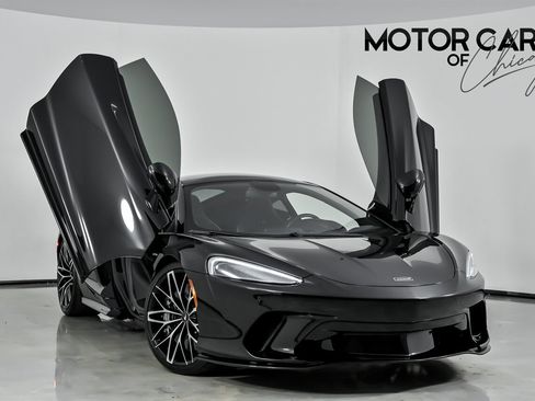 Used 2021 McLaren GT image 1