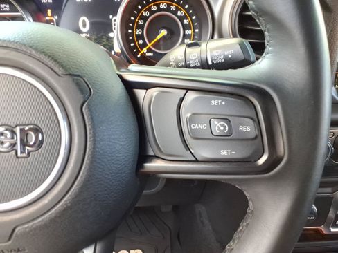 Used 2019 Jeep Wrangler Sport AWD/4WD image 28