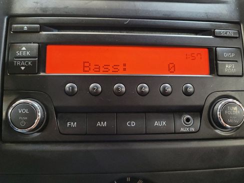 Used 2018 Nissan Versa S Plus FWD image 25