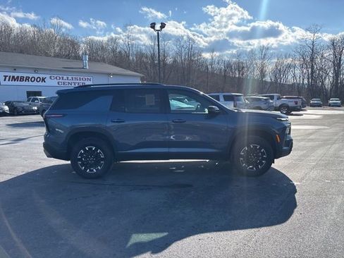 Used 2025 Chevrolet Traverse Z71 w/ Enhanced Driving Package image 5