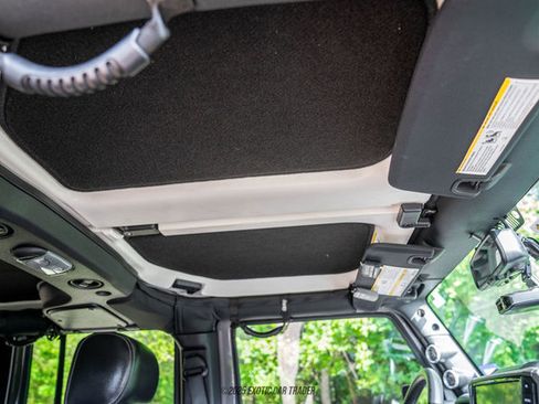 Used 2016 Jeep Wrangler Unlimited Rubicon w/ Connectivity Group image 76