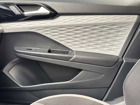 Used 2023 Volkswagen Taos S image 21