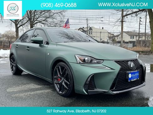 Used 2019 Lexus IS 300 F Sport w/ F Sport Package image 3