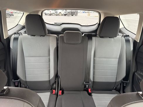 Used 2019 Ford Escape S image 19