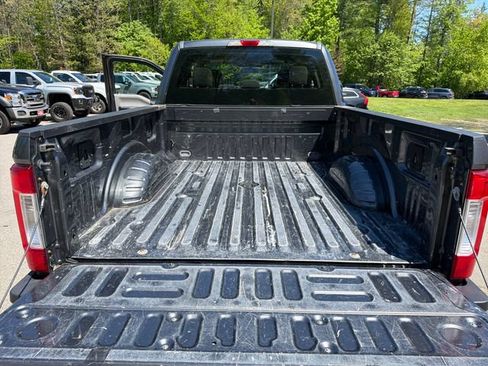 Used 2017 Ford F250 XL w/ STX Appearance Package AWD/4WD image 22