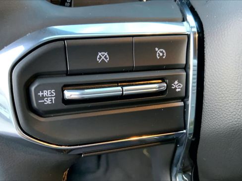 Used 2026 GMC Canyon Denali image 42