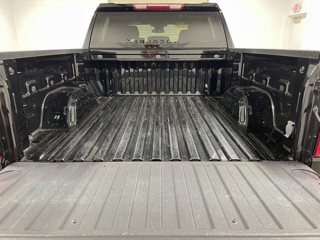 Used 2024 Chevrolet Silverado 1500 LT AWD/4WD image 24