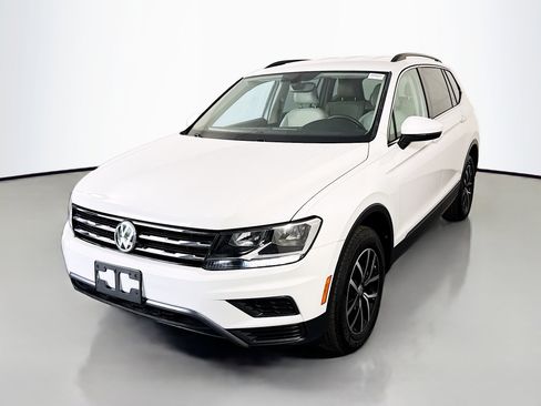 Used 2021 Volkswagen Tiguan SE FWD image 4