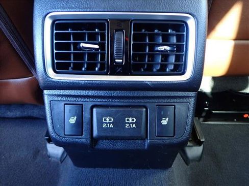 Used 2019 Subaru Outback 3.6R Touring image 11