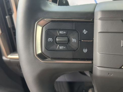 Used 2025 GMC Hummer EV 2X image 36