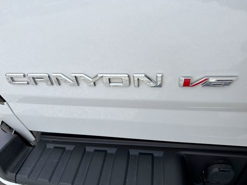 Used 2019 GMC Canyon SLE image 36