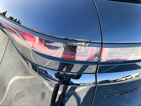 Certified 2023 Land Rover Range Rover Evoque R-Dynamic S image 21
