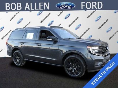 Used 2025 Ford Expedition Platinum w/ Stealth Appearance Package