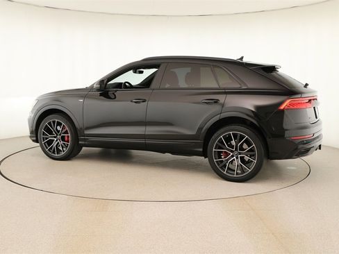 Used 2023 Audi Q8 Premium Plus w/ Premium Plus Package image 3