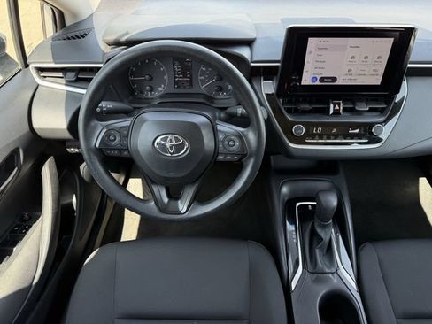 Used 2024 Toyota Corolla LE FWD image 12