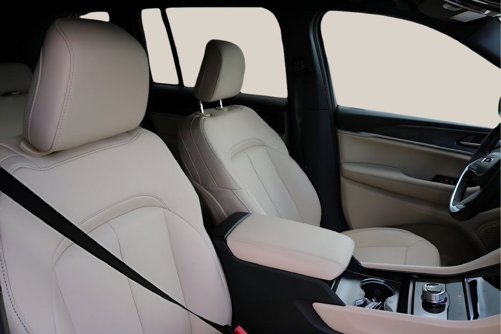 New 2026 Jeep Grand Cherokee Limited RWD image 20