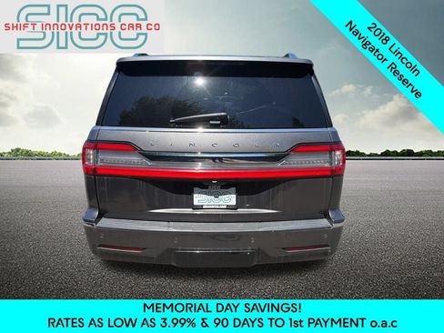Used 2018 Lincoln Navigator Reserve AWD/4WD image 4