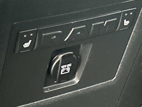 Used 2017 RAM 1500 Limited image 22