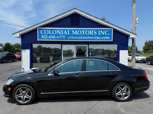 Used 2011 Mercedes-Benz S 550 4MATIC image 1