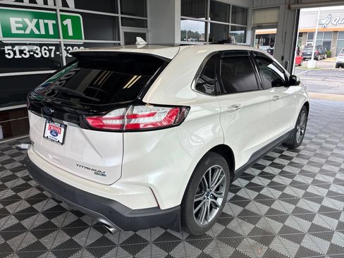 Used 2019 Ford Edge Titanium w/ Cold Weather Package AWD/4WD image 6