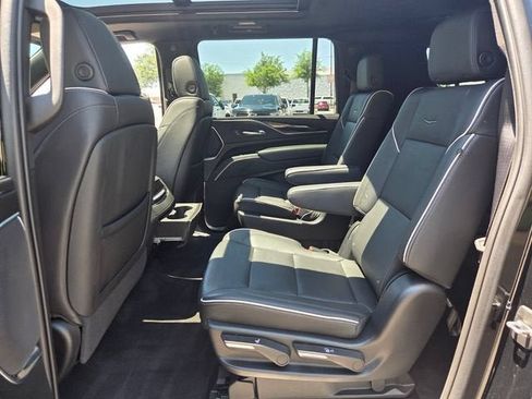 Used 2022 Cadillac Escalade ESV Sport w/ Touring Package AWD/4WD image 11