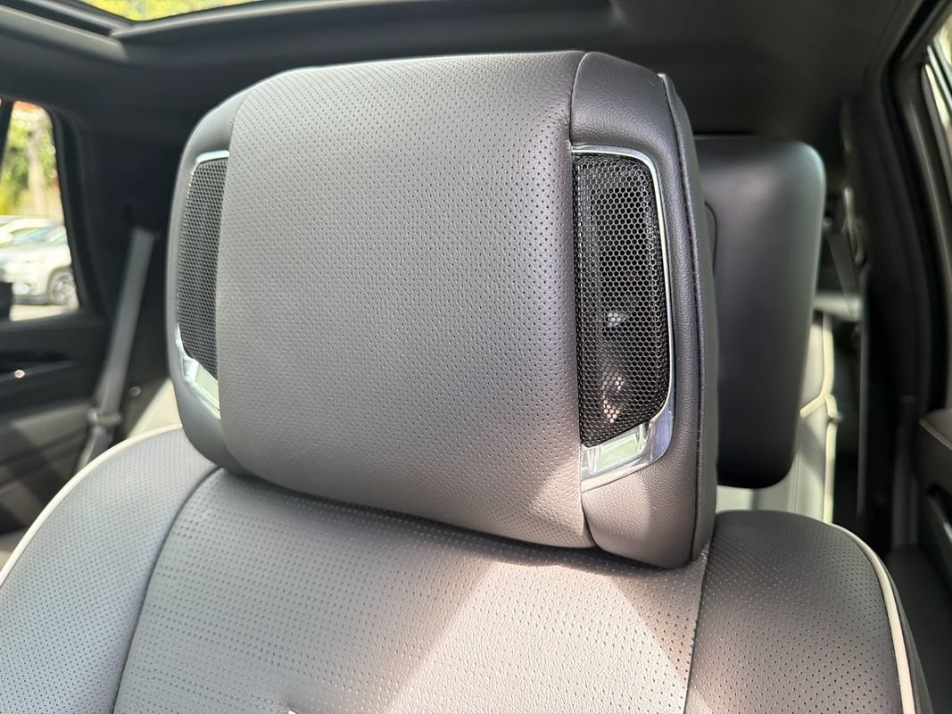 Used 2024 Cadillac Escalade Sport w/ Touring Package AWD/4WD image 32