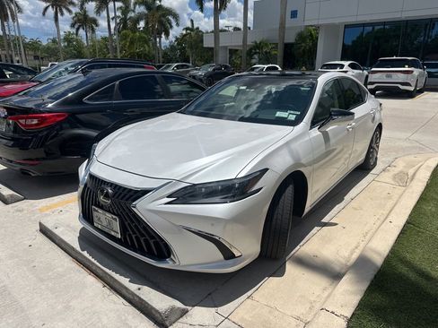 Certified 2024 Lexus ES 350 Ultra Luxury w/ Accessory Package (Z2) FWD image 1