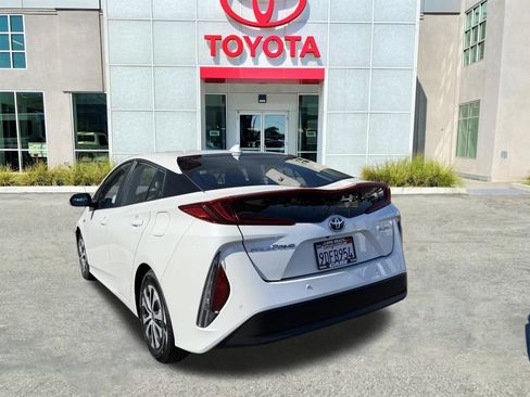 Certified 2022 Toyota Prius Prime Limited image 5