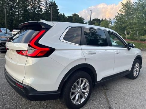 Used 2024 Honda CR-V EX image 7