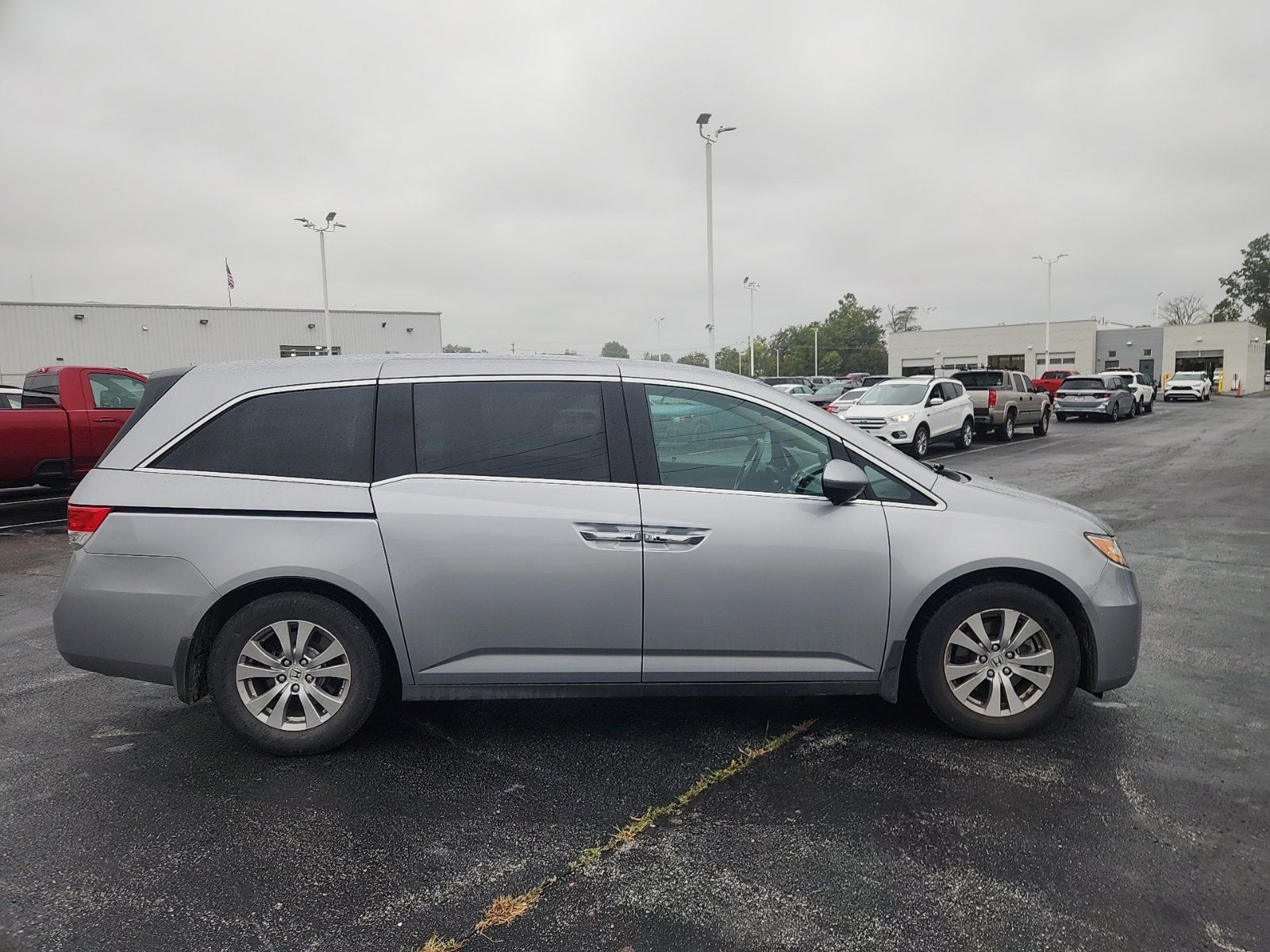Used 2016 Honda Odyssey SE image 6