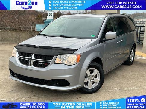 Used 2013 Dodge Grand Caravan SXT image 1