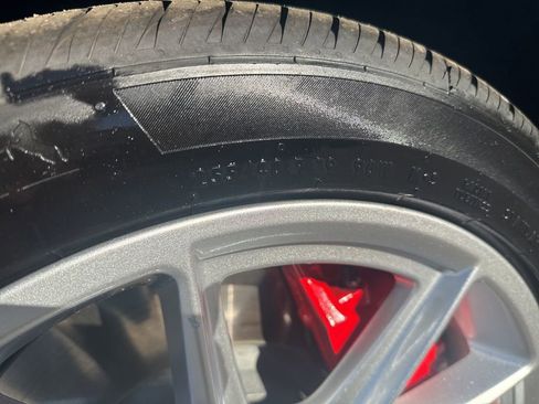 Used 2024 Ford Mustang GT Premium image 32