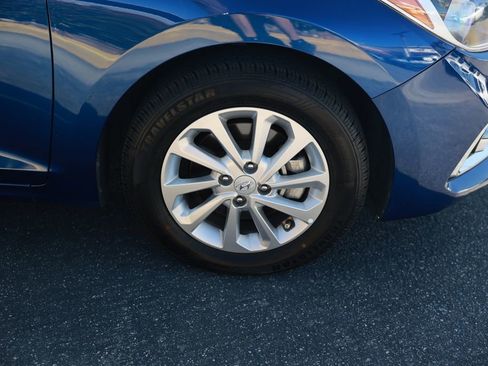 Used 2022 Hyundai Accent SEL image 8