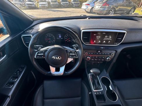 Used 2020 Kia Sportage S image 12