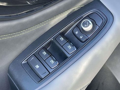 Certified 2025 Subaru Outback Onyx Edition XT w/ Popular Package #2 image 16