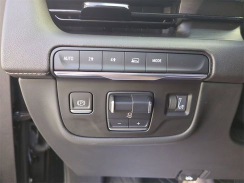 Used 2024 Cadillac Escalade Sport image 30