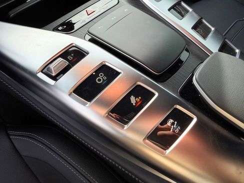 Used 2024 Mercedes-Benz AMG GT 43 image 24