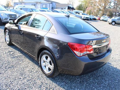 Used 2016 Chevrolet Cruze LT image 9