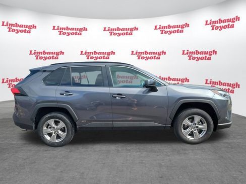 Used 2025 Toyota RAV4 LE AWD/4WD image 22