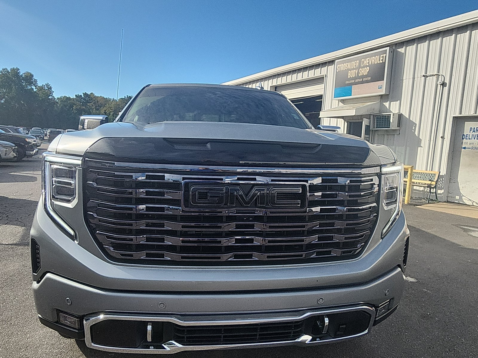 Used 2025 GMC Sierra 1500 Denali Ultimate AWD/4WD image 8