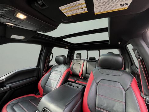 Used 2018 Ford F150 Lariat w/ Equipment Group 502A Luxury image 31