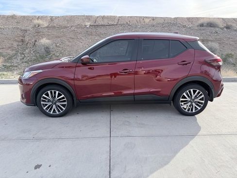 Certified 2024 Nissan Kicks SV image 5