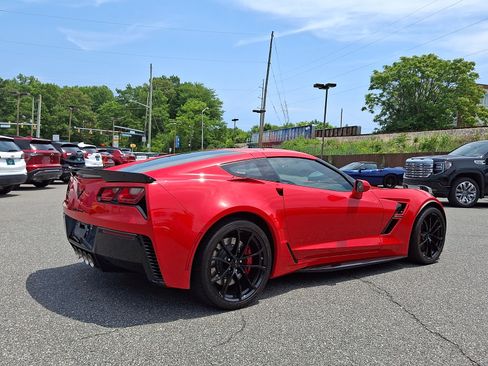 Used 2019 Chevrolet Corvette Grand Sport w/ Carbon Flash Badge Package RWD image 6