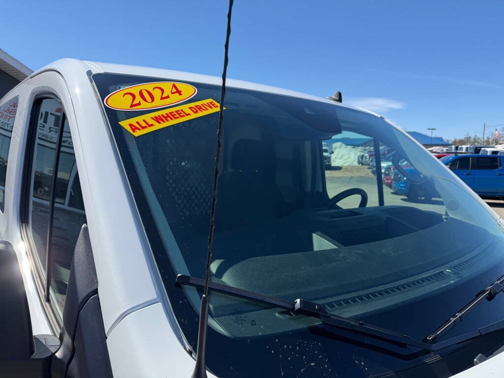 Used 2024 Ford Transit 250 Low Roof AWD w/ Exterior Upgrade Package image 46