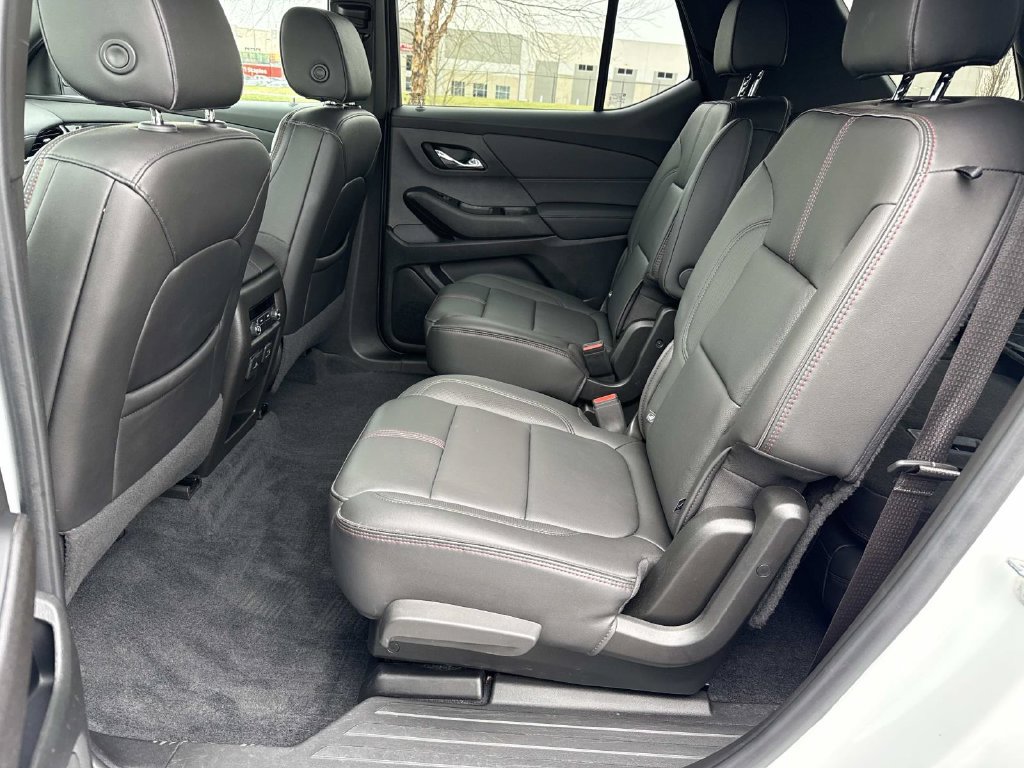 Used 2023 Chevrolet Traverse RS w/ LPO, Floor Liner Package AWD/4WD image 23