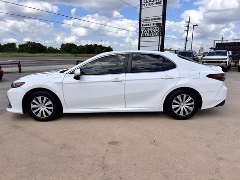 Used 2021 Toyota Camry LE FWD image 8