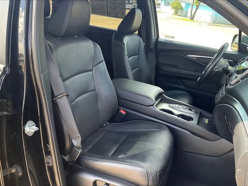 Used 2024 Honda Passport EX-L image 13