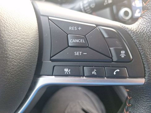 Used 2022 Nissan Kicks SR image 21